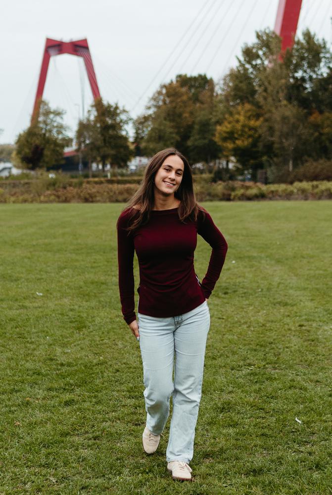 foto_isabel_bestuur.jpg